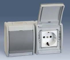 caja-superf.-con-doble-schuko-con-tapa-ip55-simon-4490433-035.jpg Caja superf. con doble schuko con tapa IP55 SIMON 4490433-035